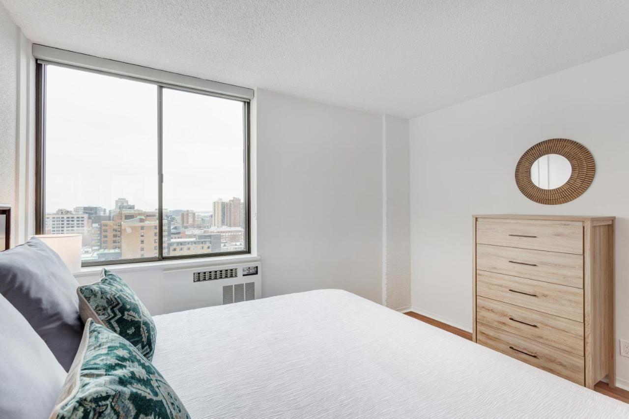 Lacite Furnished Apartments Montreal Bagian luar foto